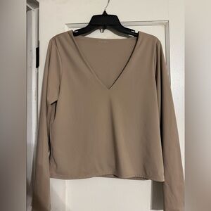 Old Navy Women's Beige Long Sleeve V-Neck Top